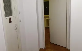 Vând apartament cu 3 camere zona centrala - Poză 12