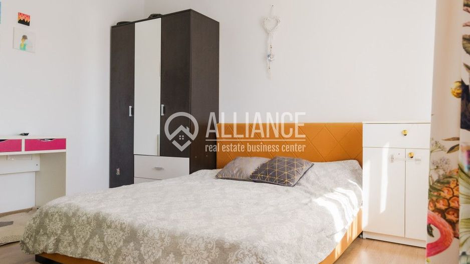 PALAZU MARE -  Vila Duplex cu 4 Camere, Panorama Superba si Curte Amenajata - Poză 33