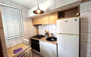 Gars. 31 mp, et 9/10, bloc reabilitat, instalații refăcute, mobilată și utilată - Poză 8