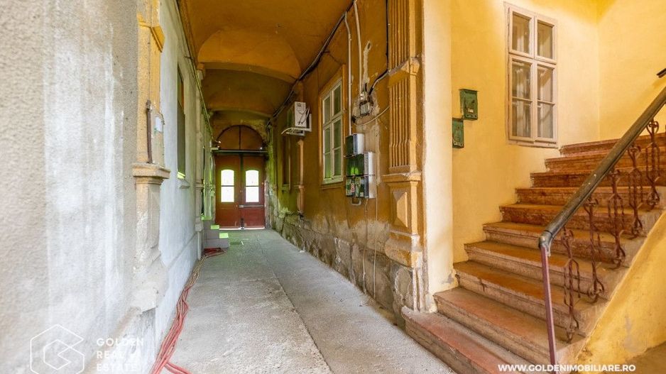 Apartament 2 camere, situat in centrul vechi al Aradului - Poză 11