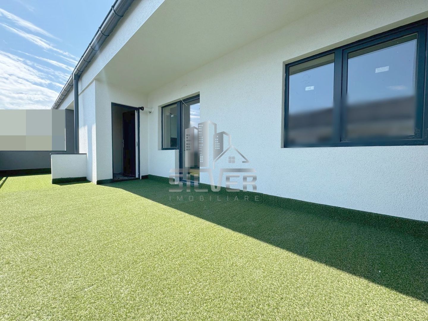 Apartament cu 3 camere/terasa 24 mp/boxa/finisaje incluse/PRET REDUS! - Poză 1