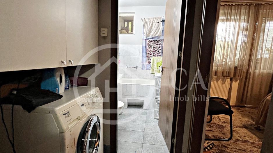 Apartament cu 3 camere de vanzare in zona Rogerius, Oradea - Poză 10