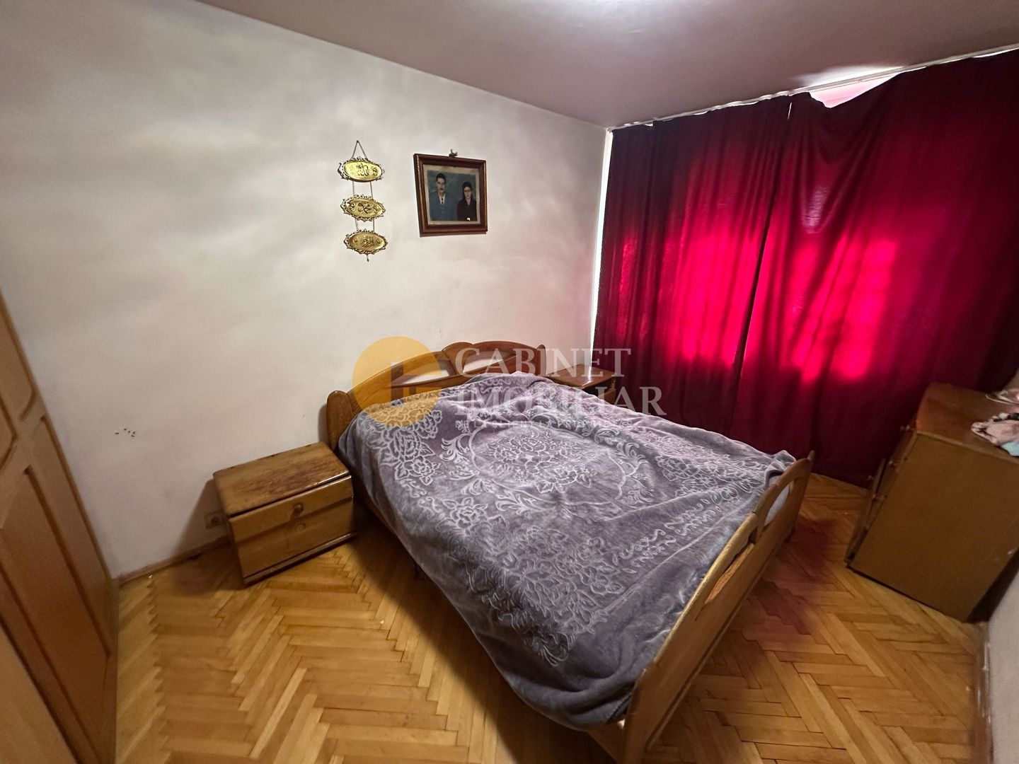 PODU ROS - ETAJUL 1  - 3 CAMERE - MOBILAT SI UTILAT - Poză 3