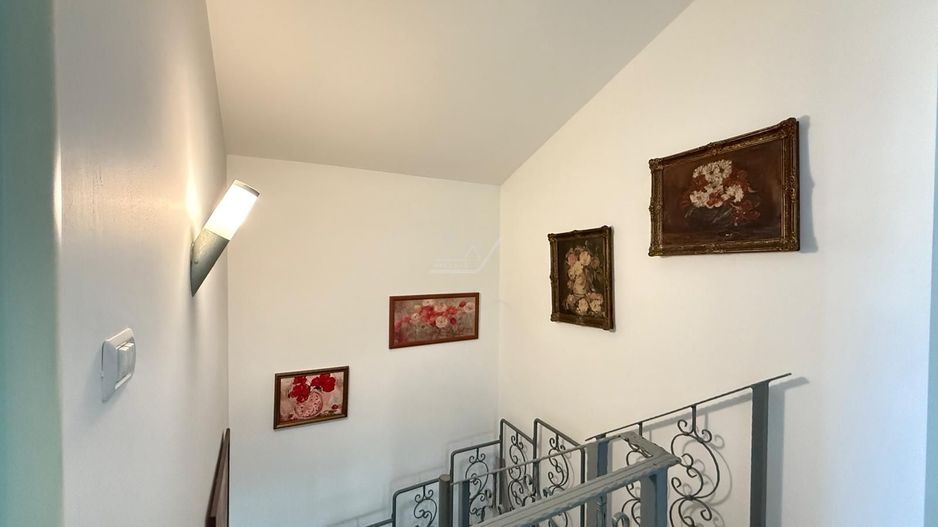 Pozitie excelenta - Unitatea Militara. Casa individuala. 4 dormitoare, 3 bai. - Poză 19