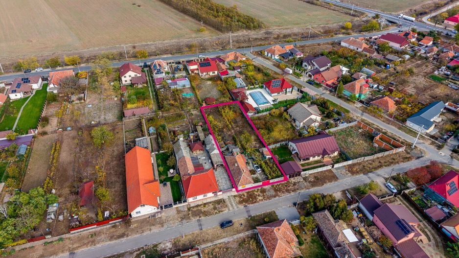 REZERVAT Casa cu teren generos in Zimandcuz Comision 0% - Poză 1
