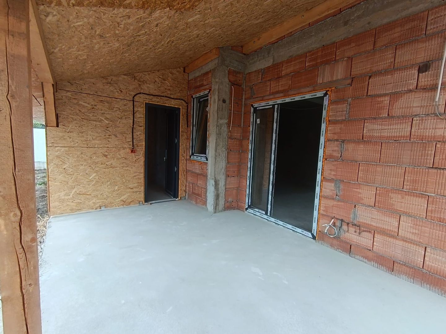Duplex de vânzare în Giarmata Vii – 2 unități individual sau împreună - Poză 13