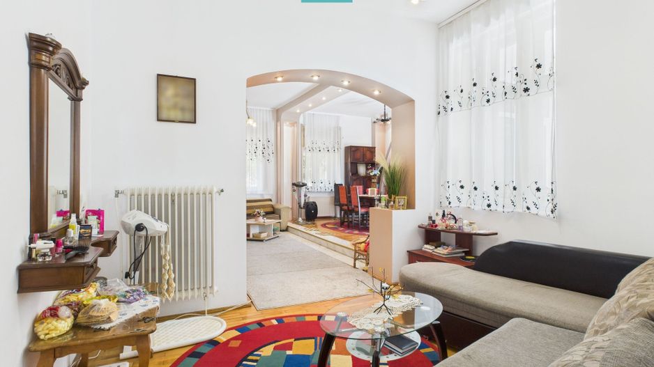 Casă cu piscină și teren generos, Sântana - Poză 9