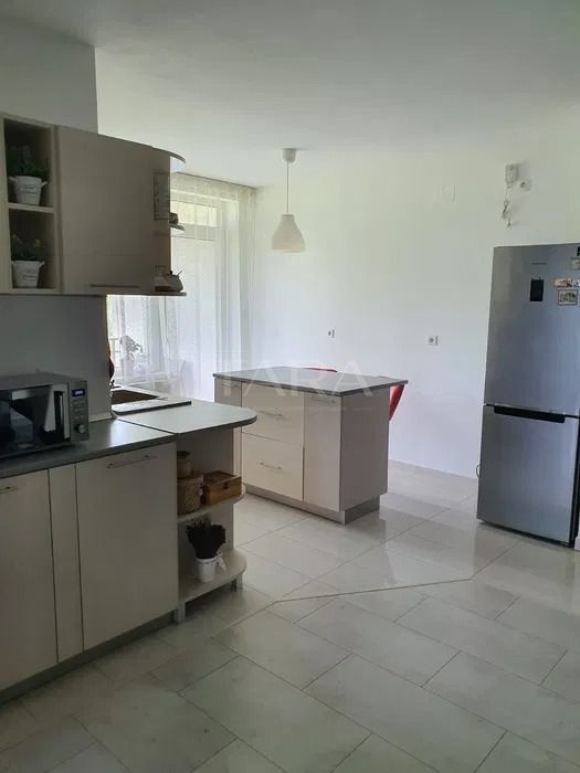 Vand apartament cu 2 camere in Floresti. - Poză 3