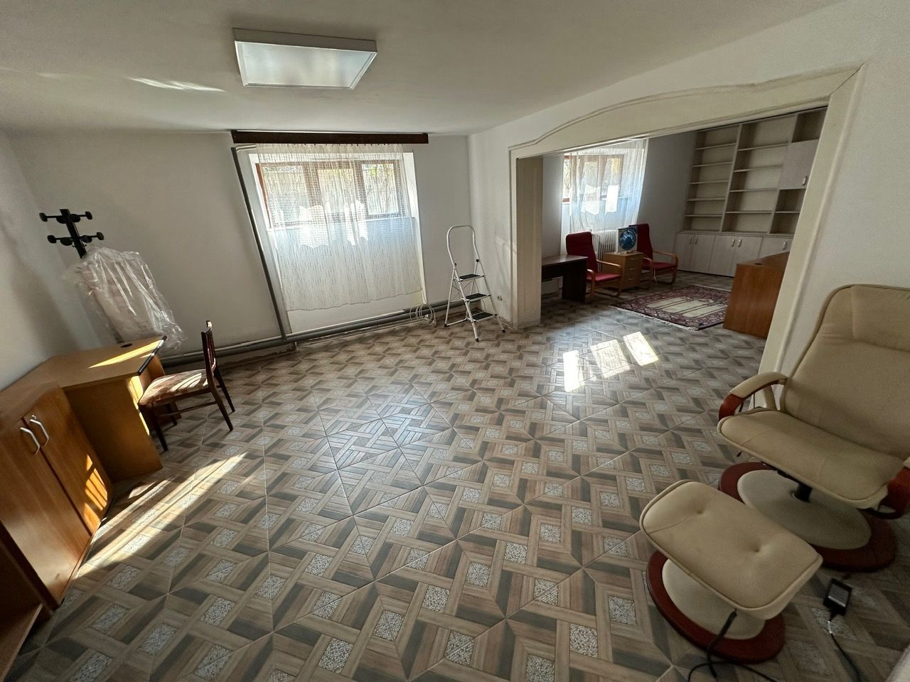 Casa in zona CENTRALA -  Take Ionescu - Poză 31