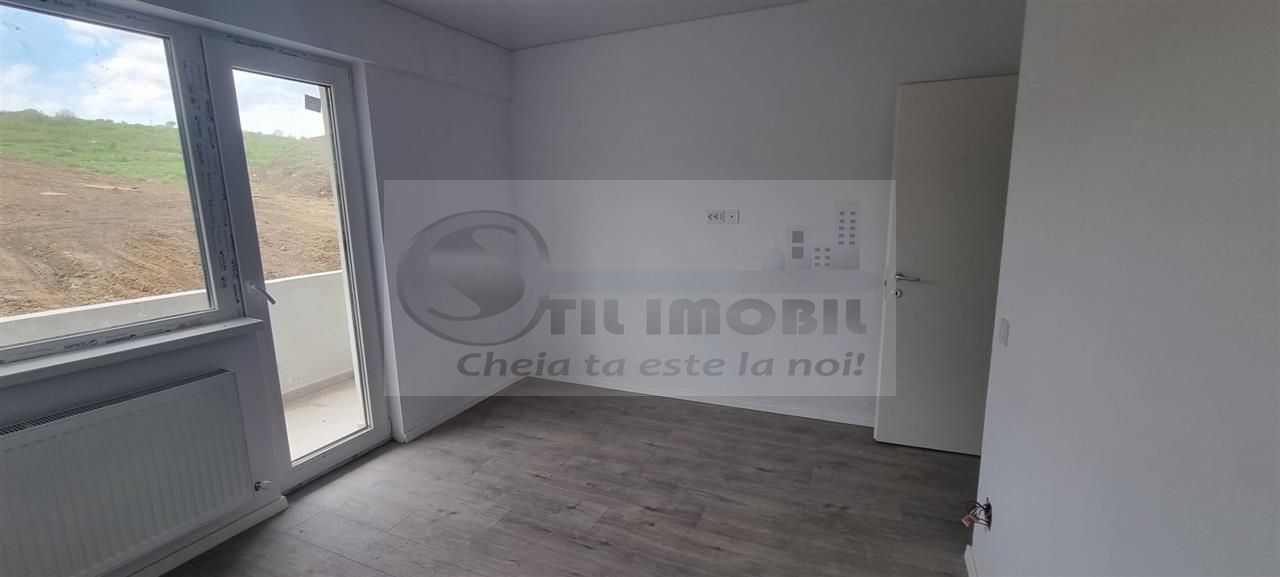 Apartament 2 camere - 46mp + 35mp curte - Poză 1