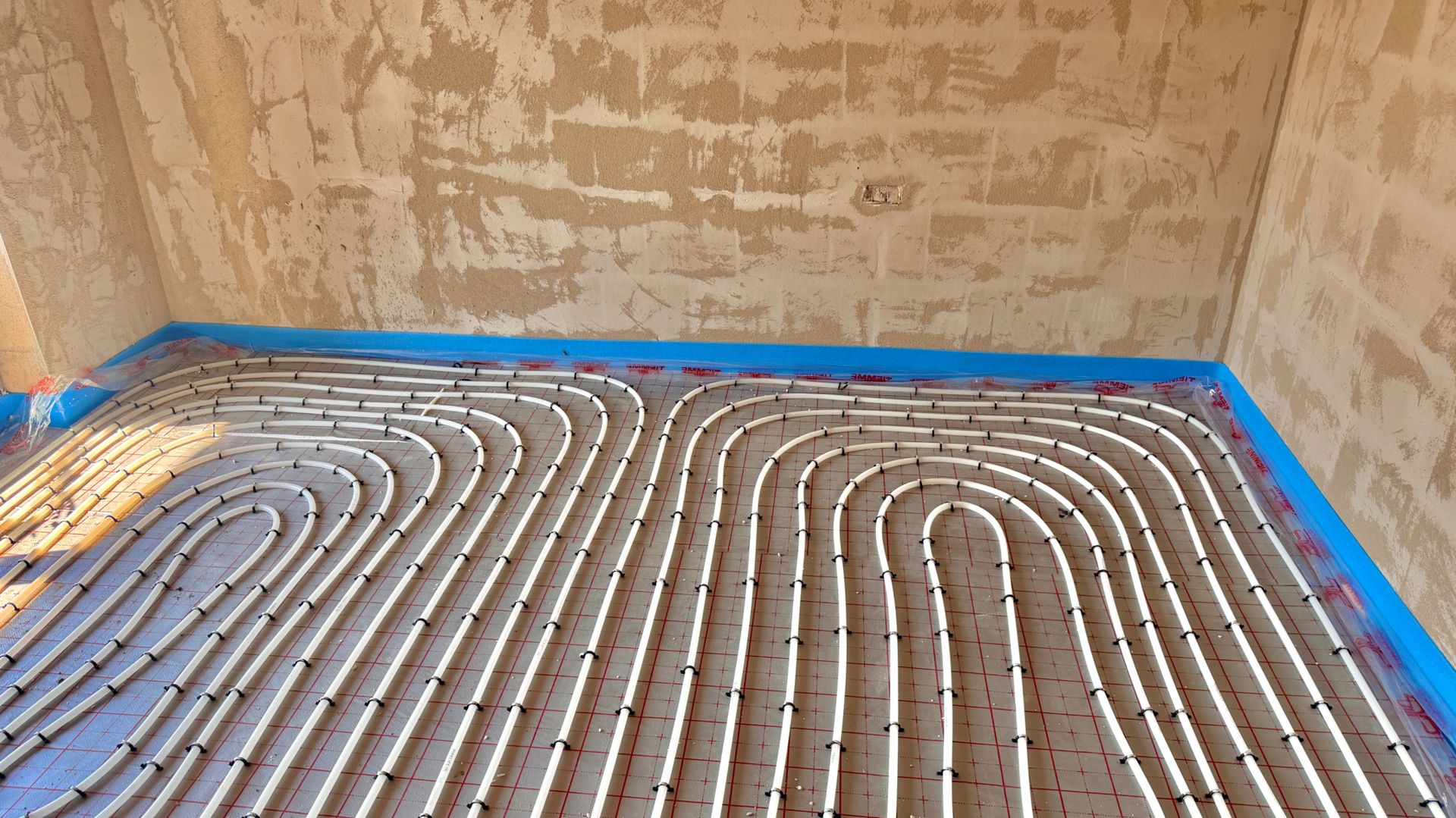 Duplex 4 camere, 120 mp utili, complex cu parc și râu, zona Polus-Poligon - Poză 8