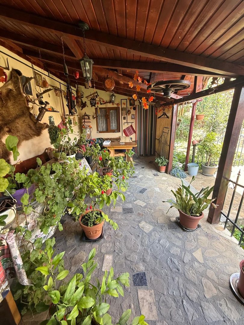 Vila S+P+1,+ garaj inchis + terasa si teren intravilan 6300 mp - Poză 38