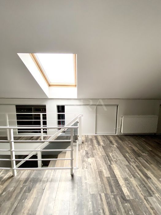 Apartament 3 camere, pe 2 niveluri, Florești, zonă centrala. - Poză 6