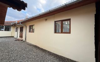 Casa individuala } Orlat | 250 mp Teren | Terasa inchisa - Poză 7