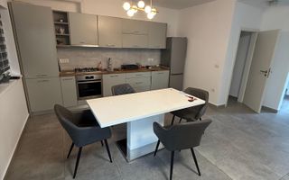 Locuinta cu 3 camere, curte si 2 locuri de parcare - Poză 3