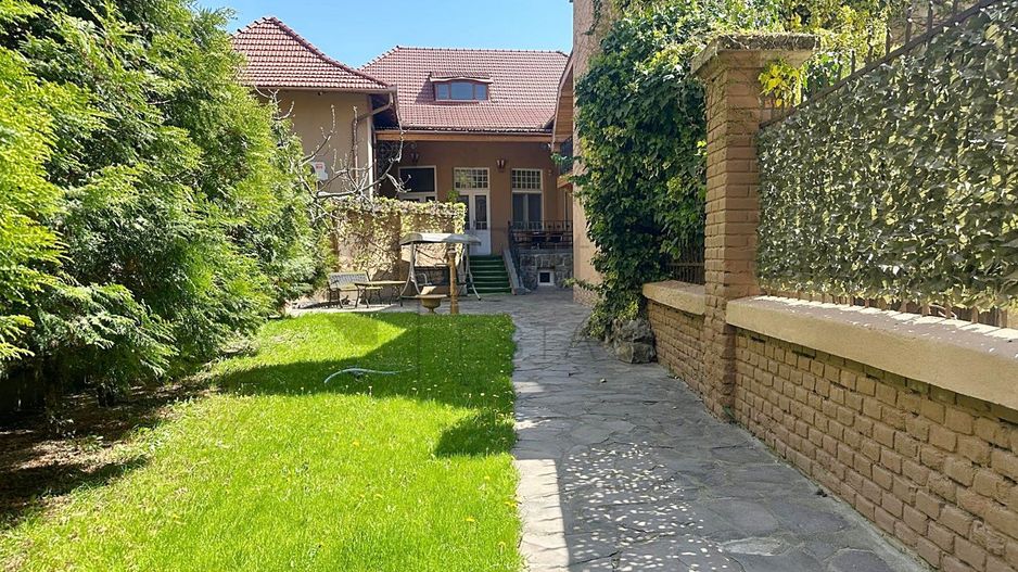 2 Case de inchiriat ultracentral in Oradea - Poză 1