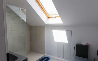 VILĂ MODERNĂ DE LUX CU PISCINĂ, FOTOVOLTAICE ȘI FOIȘOR – BREAZA - Poză 73