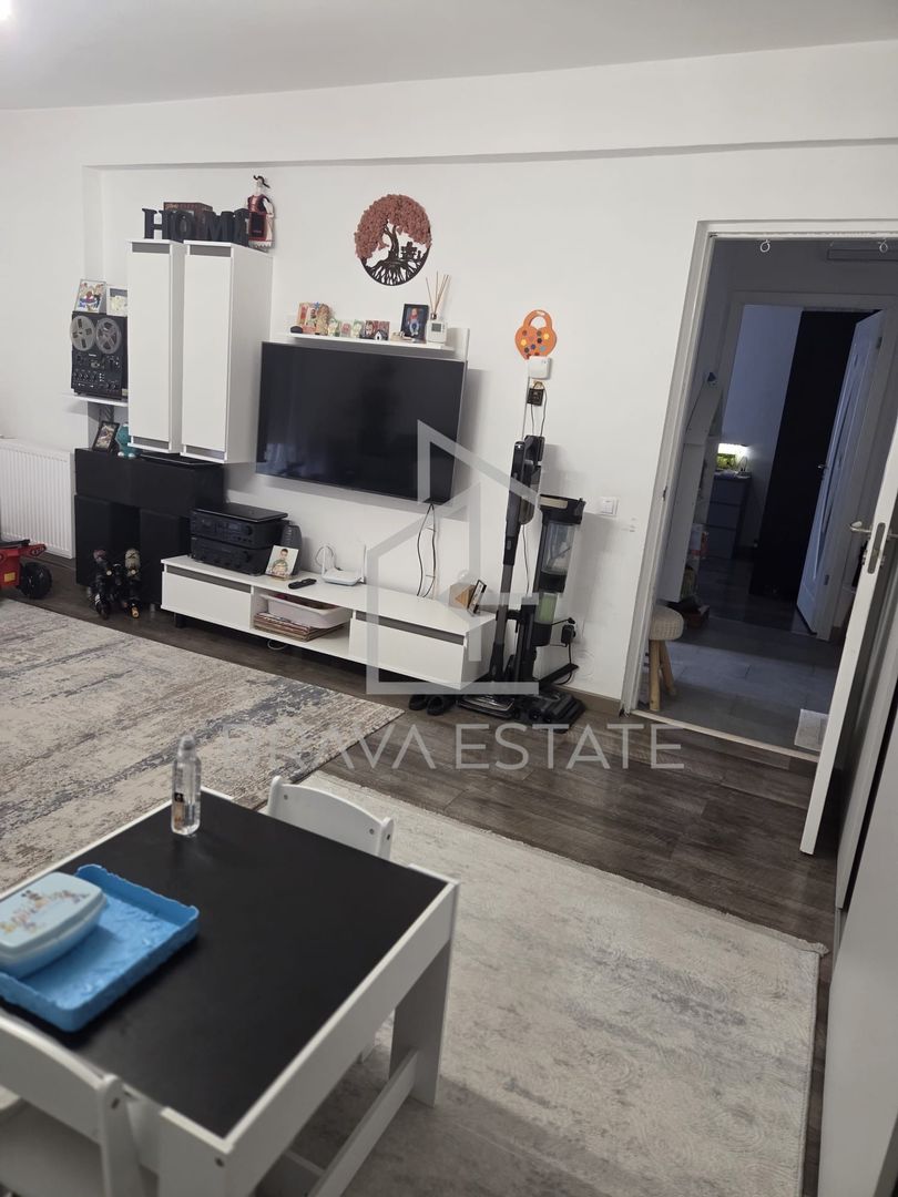 Apartament 2 camere, 52mp, parcare, balcon, zona Florilor - Poză 2