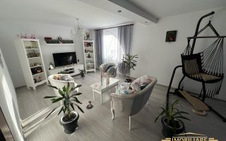 Casa tip duplex de vanzare + teren, zona Manastirea Doamnei. - Poză 1