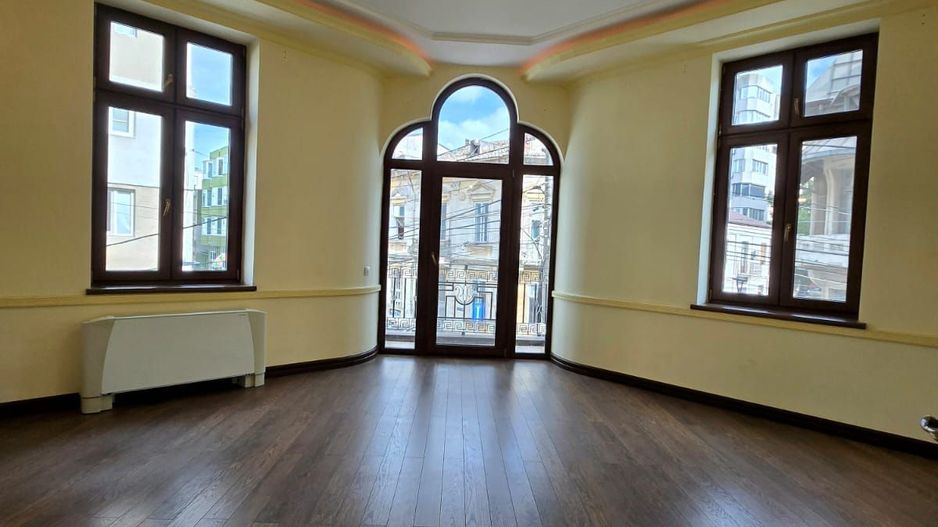 Spațiu de birouri ultracentral de inchiriat - etaj 1-intrare separata - Poză 14