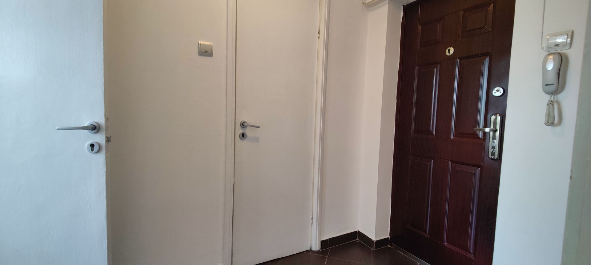 2 camere decomandat | Etaj 2/9 | Metrou Favorit - Poză 4