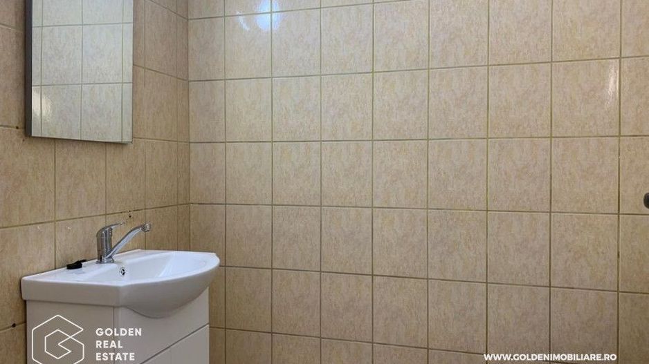 Spatiu comercial Micalaca, 70 mp, acces stradal, centrala proprie, parcare - Poză 6