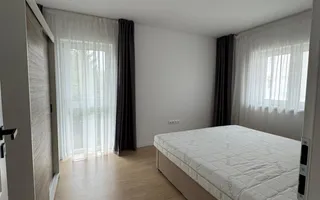 Casa individuala 114 utili 4 camere 2 bai si curte 215 mp in Selimbar - Poză 12