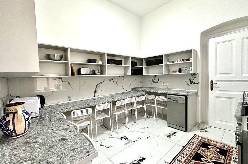 Apartament central, 4 camere - renovat - Poză 21