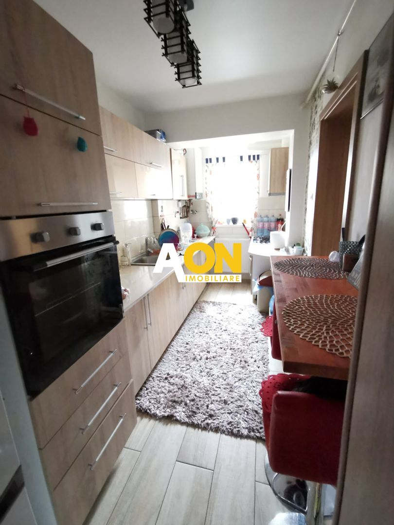 Apartament 3 camere, Cetate, etaj intermediar - Poză 12