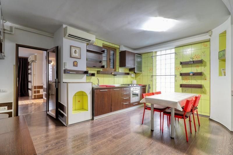 Ion Neculce | Apartament 5 camere în vilă monument - Poză 12