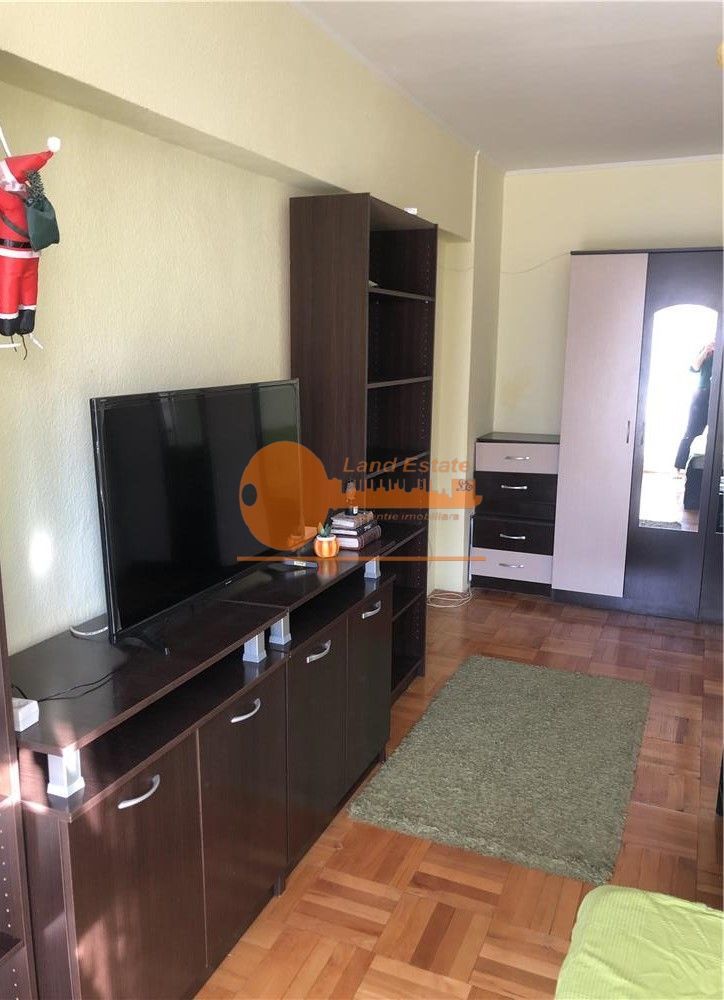 3 camere la 10 minute de Metrou Gorjului - Poză 1