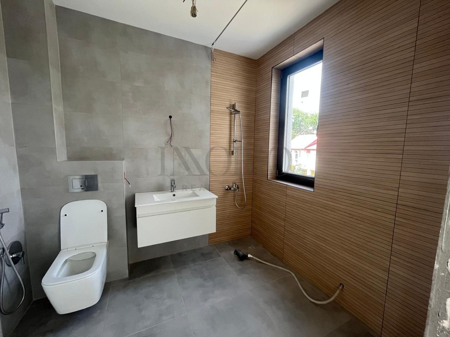 Vilă individuală modernă, P+1+M, cu curte generoasă  Tunari - Poză 24