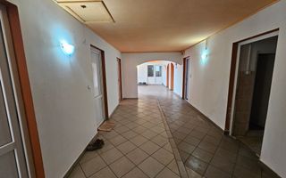 Spatiu comercial/camere cazare - 7 camere 135 mp Baicoi Prahova! - Poză 7