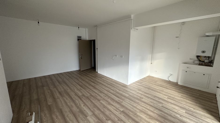 Apartament 3 camere - Poză 2