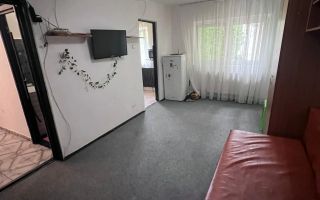 1 camera Lipovei parter, 4 apartamente pe palier - Poză 1