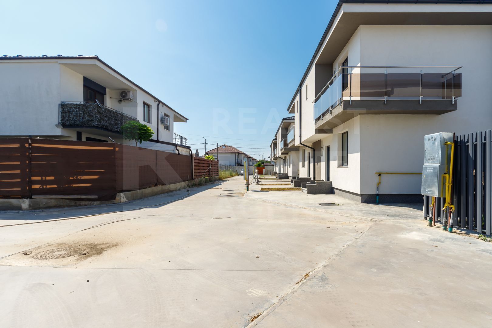 Duplex nou în Otopeni – confort în afara orașului - Poză 13