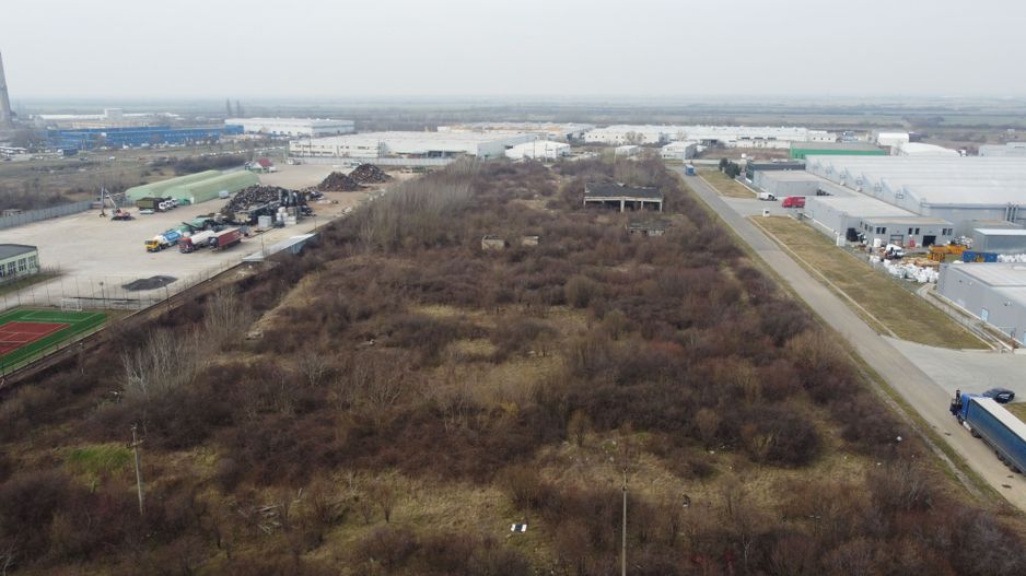 TEREN INDUSTRIAL CU PUZ ZONA FREIDORF - Poză 6