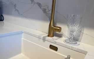 ISHO - Apartament cu 4 camere de lux, 2 bai, 2 balcoane, parcare privata - Poză 10