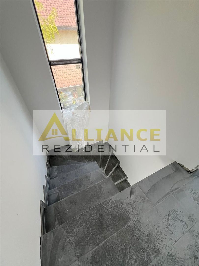 Vila Individuala - 5 camere-3 bai-Strada Miorita-500 M  de STV - Poză 22