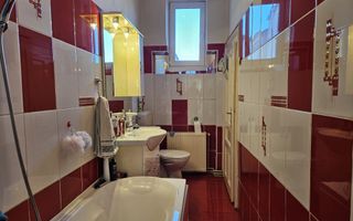 Casa mare, solida, Timisoara, D+P, 5 camere, 2 bai, Zona Lipovei - Poză 14