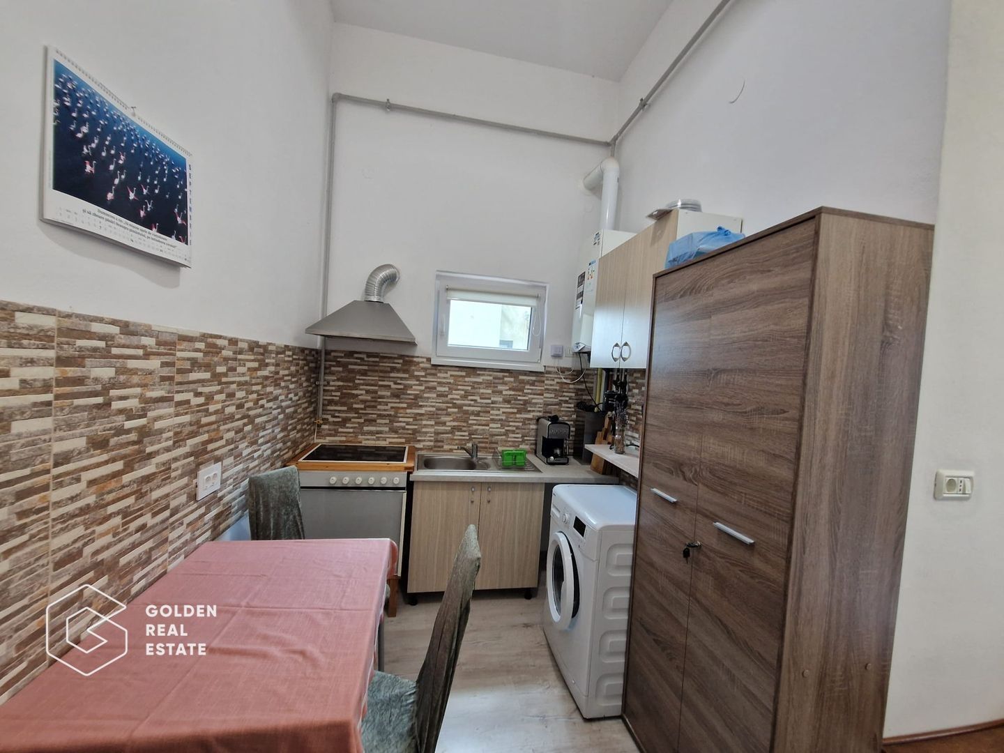 Apartament o cameră, tot confortul, zonă centrală - Poză 6
