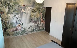 Tractorul I 2 Camere - Poză 1