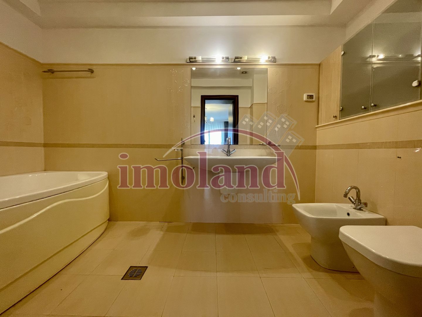 Inchiriere apartament 4 camere 155 mp + 25 mp terase, 2 parcări | Herastrau - Poză 22