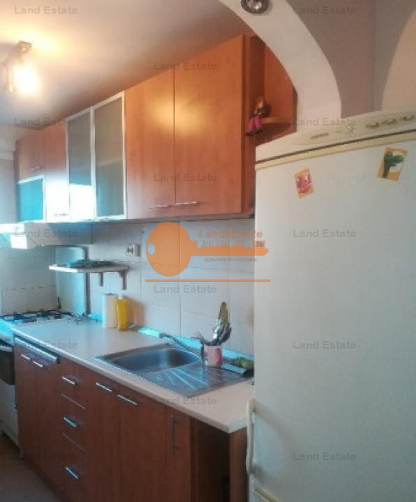 Apartament cu 2 camere in zona Frigocom - Poză 6