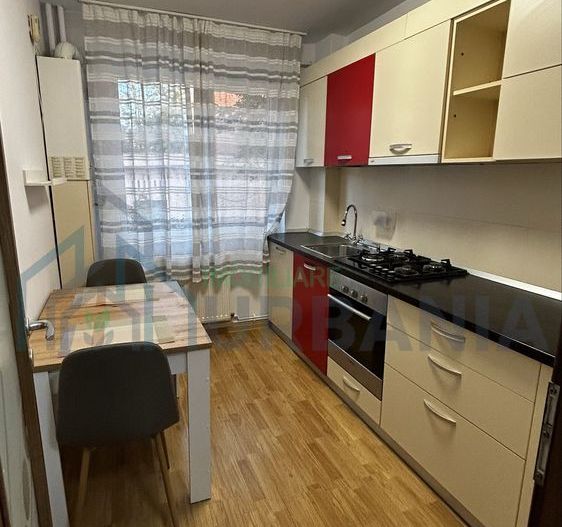 Inchiriez Apartament 2 Camere Podu Roș et.1 lângă Lic.Emil Racoviță - Poză 4