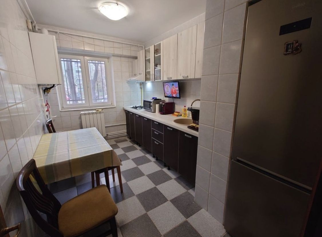 Proprietar vand ap3 camere decomandat Ciresica Tomis Nord - Poză 4