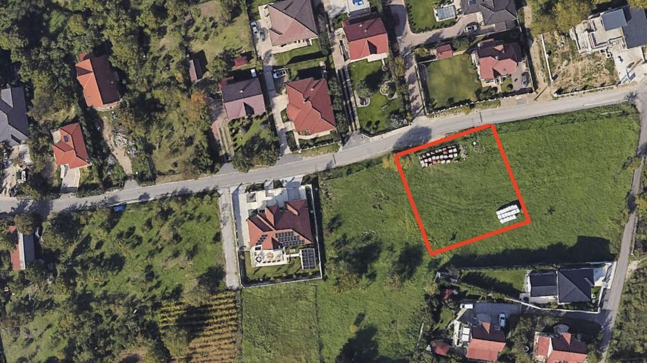 Parcelaï¿½teren intravilan cu toate utilitatile in apropierea de GARA - Poză 1