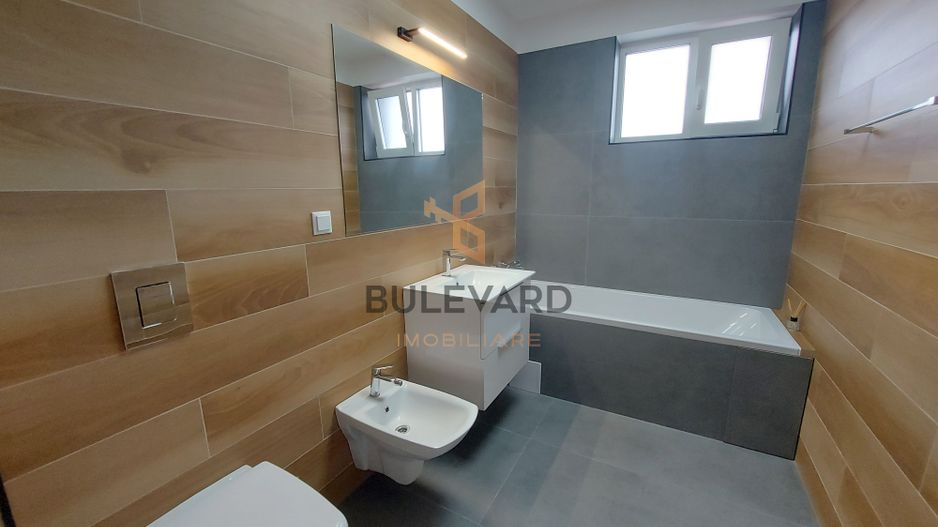 Apartament cu 3 camere+garaj subteran+boxa depozitare! - Poză 3