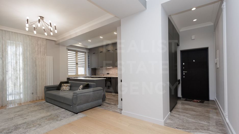 Chirie, apartament, 4 camere, bd. Ștefan cel Mare și Sfânt, Centru - Poză 1