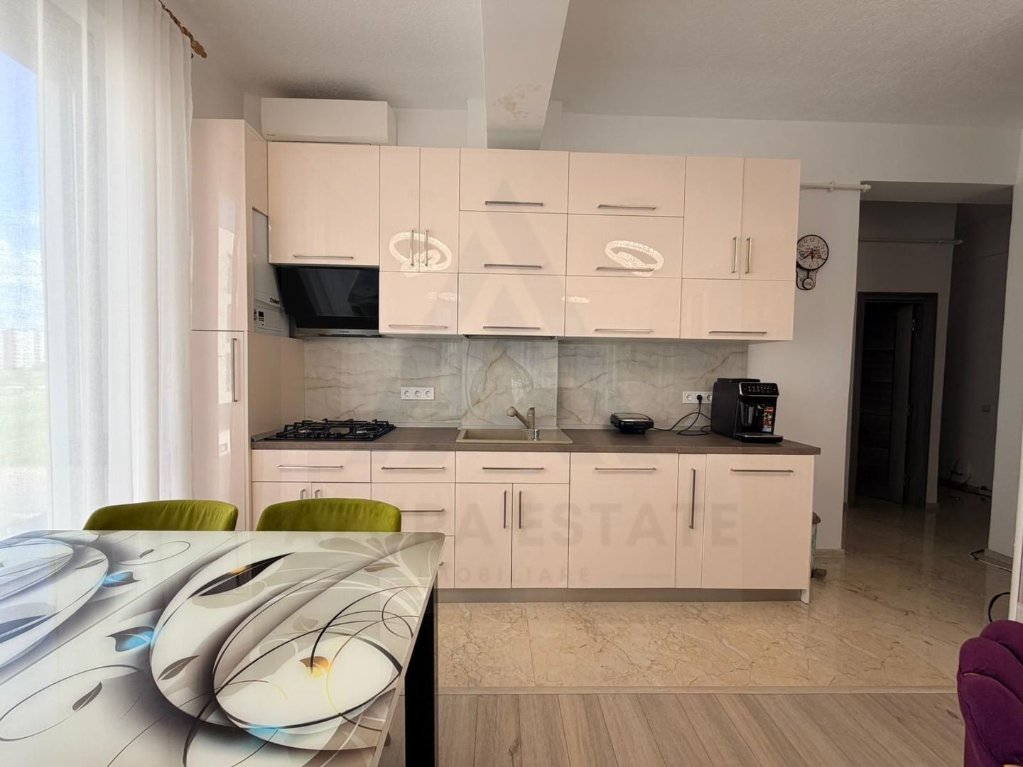 Apartament premium etaj 1 parcare subterana 70 mp utili Doamna Stanca - Poză 6